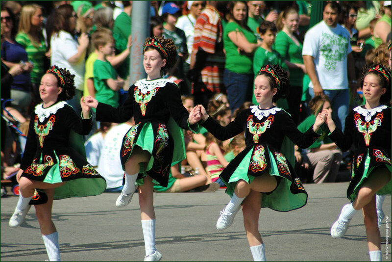 Одежда и обувь для ирландских танцев